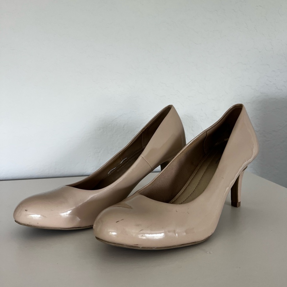 Tan Heels